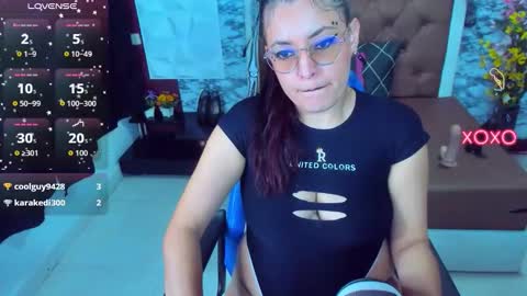 Maite online show from 10-21-25, 01:17