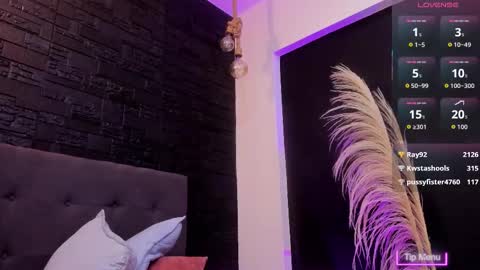 maite_smith69 online show from 11-11-25, 05:24