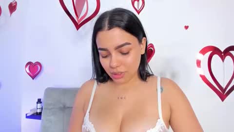 Snapshot of maithe_022 chatting on 02-11-26, 03:00 mai online show from 02-11-26, 03:00