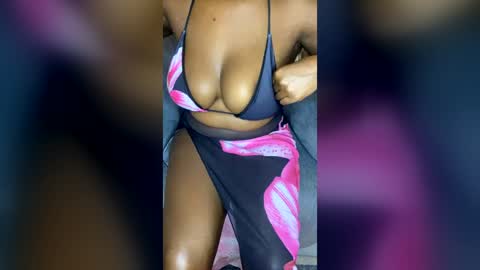Snapshot of maitresseee chatting on 07-22-26, 07:22 maitresseee online show from 07-22-26, 07:22