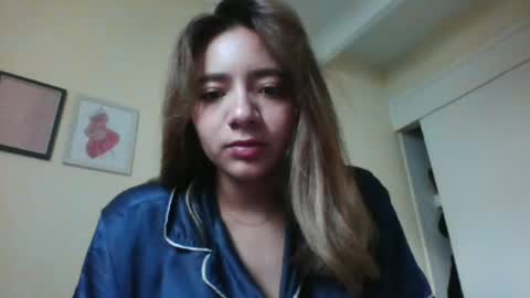 Snapshot of majo_gomezz chatting on 09-21-25, 03:13 majo_gomezz online show from 09-21-25, 03:13