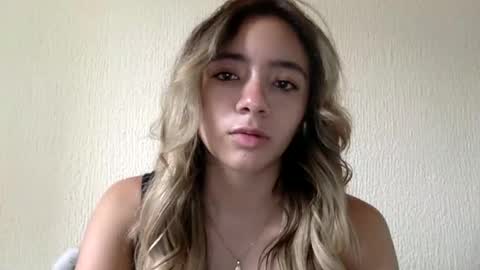 Snapshot of majo_gomezz chatting on 03-17-26, 08:34 majo_gomezz online show from 03-17-26, 08:34