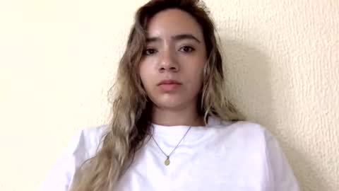 Snapshot of majo_gomezz chatting on 03-25-26, 03:01 majo_gomezz online show from 03-25-26, 03:01