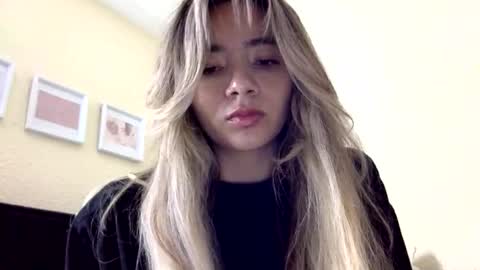 Snapshot of majo_gomezz chatting on 04-04-26, 02:43 majo_gomezz online show from 04-04-26, 02:43