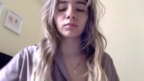 Snapshot of majo_gomezz chatting on 04-10-26, 05:06 majo_gomezz online show from 04-10-26, 05:06