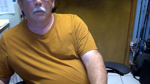 Snapshot of majormike34 chatting on 09-13-25, 12:27 majormike34 online show from 09-13-25, 12:27