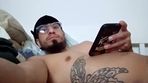 Snapshot of majornymph000 chatting on 02-24-26, 07:06 majornymph000 online show from 02-24-26, 07:06