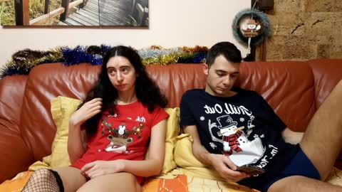 Lena  Ian   online show from 12-19-24, 08:44