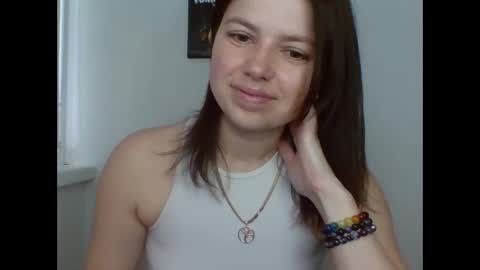 Snapshot of make_mesmile chatting on 05-14-26, 06:42 make_mesmile online show from 05-14-26, 06:42