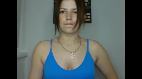 Snapshot of make_mesmile chatting on 05-27-26, 06:27 make_mesmile online show from 05-27-26, 06:27
