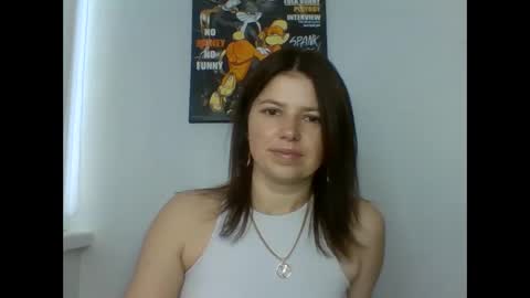 Snapshot of make_mesmile chatting on 06-11-26, 07:17 make_mesmile online show from 06-11-26, 07:17