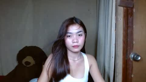 Snapshot of makeme_wettt chatting on 02-12-25, 06:08 makeme_wettt online show from 02-12-25, 06:08