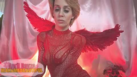 Snapshot of makemebeautiful chatting on 01-21-25, 06:34  April Dayze  makemebeautiful online show from 01-21-25, 06:34