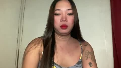 Snapshot of makemesquirt_xxx chatting on 08-08-26, 01:19 KEANA online show from 08-08-26, 01:19