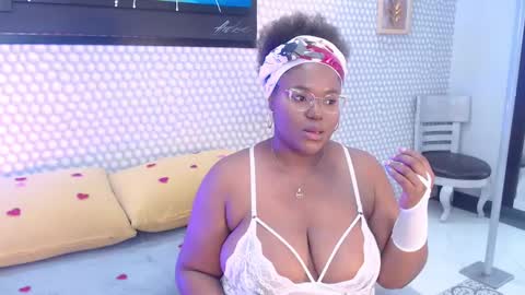 makena online show from 02-15-25, 03:20