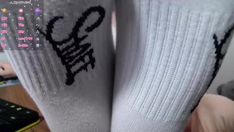 Makiima online show from 10-30-25, 05:42