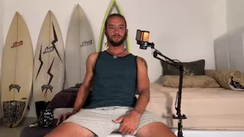 Mack  Makingmoans Twitter online show from 06-29-26, 02:07