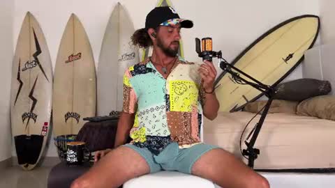 Mack  Makingmoans Twitter online show from 07-04-26, 01:34