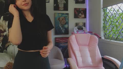 Snapshot of makiyahbelle2 chatting on 09-18-25, 07:10 MakiyahBelle online show from 09-18-25, 07:10