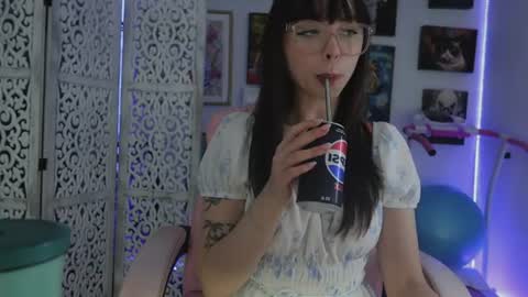 Snapshot of makiyahbelle2 chatting on 06-24-26, 07:51 MakiyahBelle online show from 06-24-26, 07:51