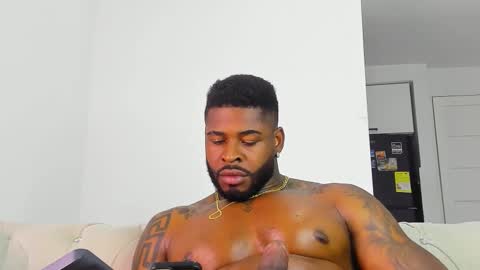 Makonnen online show from 11-22-25, 08:35