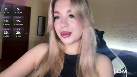 maksisisia online show from 11-23-25, 01:44