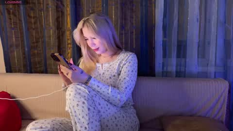 maksisisia online show from 01-17-26, 06:44