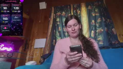 Snapshot of mal_meow chatting on 07-20-26, 07:11 Mal Dee online show from 07-20-26, 07:11