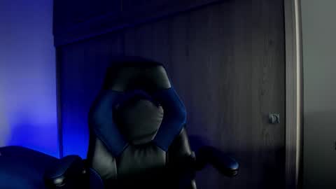 ADAM         online show from 01-11-26, 05:29