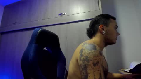 ADAM         online show from 02-10-26, 02:48