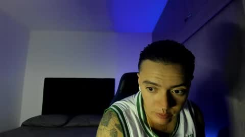 Snapshot of male_pussy chatting on 04-20-26, 01:41 ADAM online show from 04-20-26, 01:41