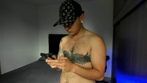 Snapshot of male_pussy chatting on 04-24-26, 05:26 ADAM online show from 04-24-26, 05:26