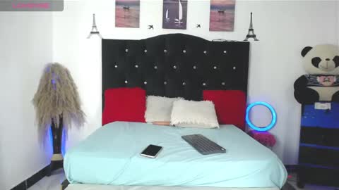 Snapshot of maleja_22_ chatting on 11-27-25, 03:19 Maleja online show from 11-27-25, 03:19