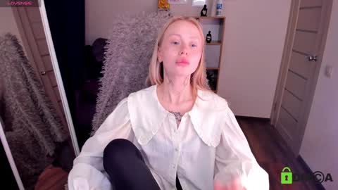 Snapshot of malenaernman chatting on 01-16-25, 01:25 Malena online show from 01-16-25, 01:25