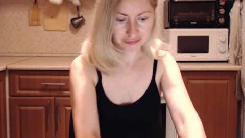 Malena online show from 03-08-26, 09:18