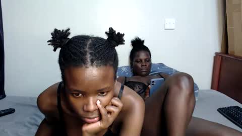 Snapshot of malia_latifa chatting on 05-04-26, 07:37 lati online show from 05-04-26, 07:37