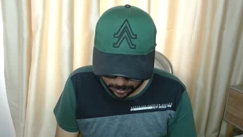 Snapshot of malih_vega chatting on 01-08-25, 01:31 Geor online show from 01-08-25, 01:31