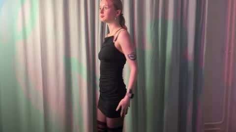 Malinka online show from 10-15-25, 07:36