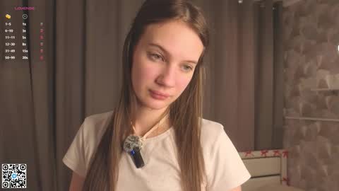 Evelyn online show from 02-19-26, 04:08