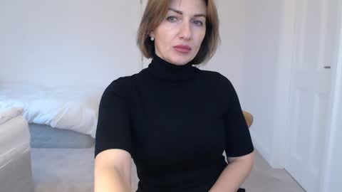 Snapshot of mallinia chatting on 02-10-25, 05:30 mallinia online show from 02-10-25, 05:30