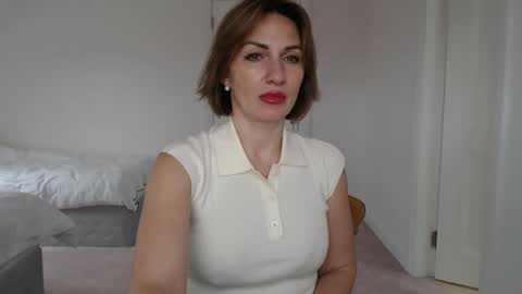 Snapshot of mallinia chatting on 02-11-25, 03:40 mallinia online show from 02-11-25, 03:40