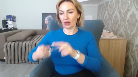 Snapshot of mallinia chatting on 04-07-26, 12:38 mallinia online show from 04-07-26, 12:38