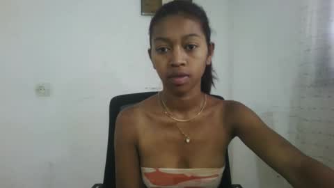 Snapshot of malluna4 chatting on 05-07-26, 08:31 Malluna online show from 05-07-26, 08:31