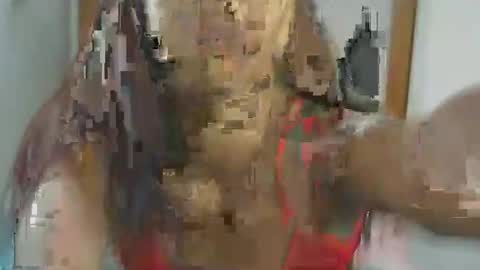 Snapshot of malluna4 chatting on 05-15-26, 02:24 Malluna online show from 05-15-26, 02:24