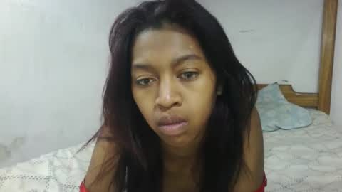 Snapshot of malluna4 chatting on 05-20-26, 10:21 Malluna online show from 05-20-26, 10:21