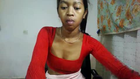 Snapshot of malluna4 chatting on 05-27-26, 07:55 Malluna online show from 05-27-26, 07:55