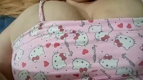 Snapshot of mally_cooperr chatting on 11-15-25, 06:55 Aleja zapata online show from 11-15-25, 06:55