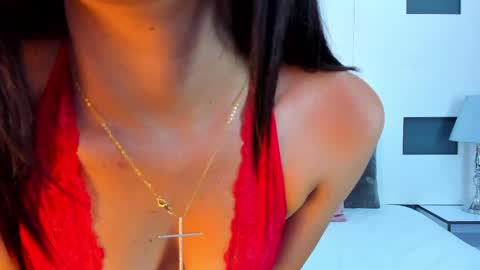 Snapshot of malori_velvet chatting on 04-11-26, 12:09 MALORI online show from 04-11-26, 12:09