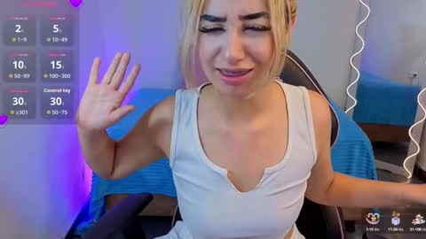 Malory  online show from 09-20-25, 07:04