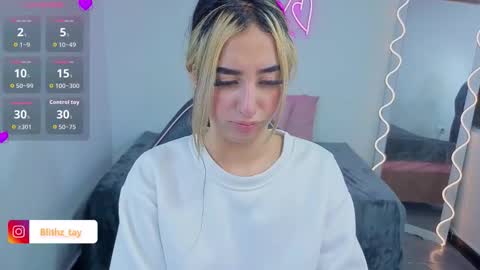 Malory  online show from 09-26-25, 07:07